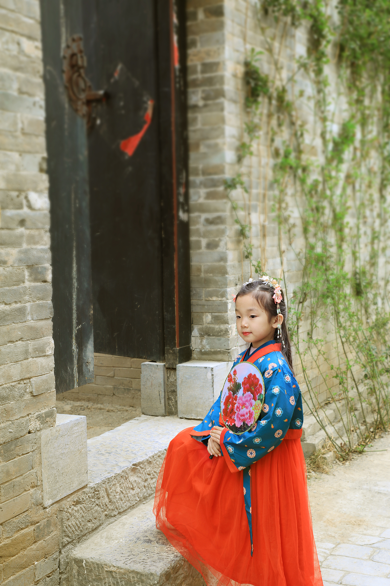 莫负春日好时光（图ZMjkyOTk1NjI0） - 人像摄影 - 站酷设计师咚不隆原创素材 - 站酷ZCOOL