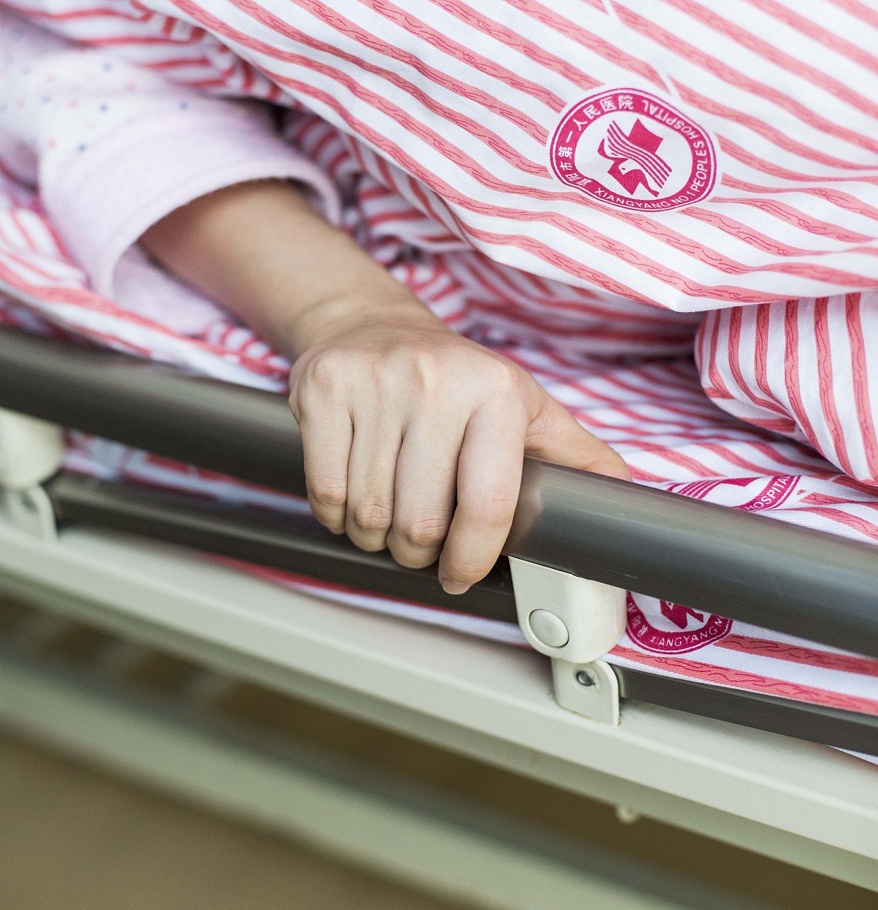 分娩纪录片（图ZMjU5OTIyNDQ=） - 短片 - 站酷设计师咸鱼大伯原创素材 - 站酷ZCOOL