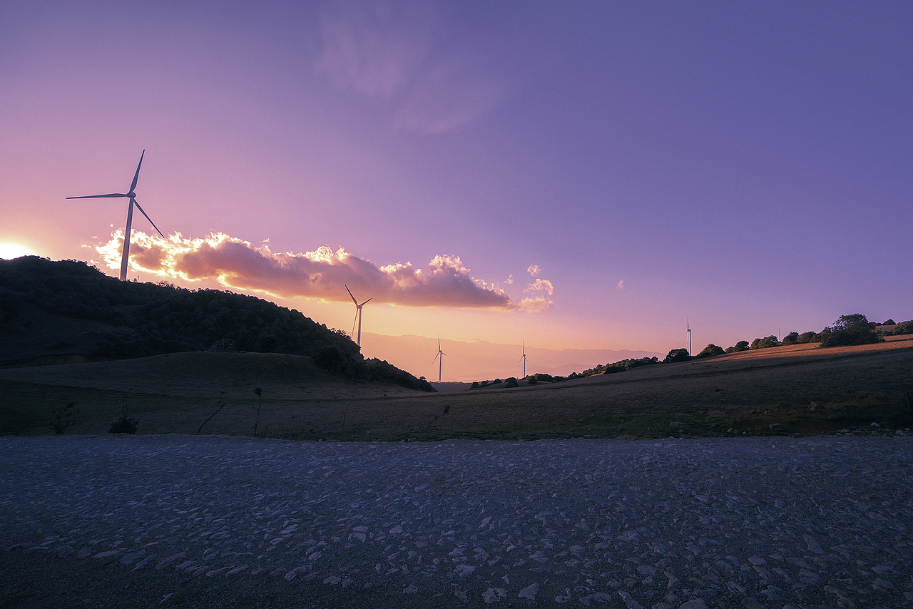 乌龙坝风车山_黄昏（图ZMjM1OTg0MjA4） - 风光摄影 - 站酷设计师乔巴飞飞飞原创素材 - 站酷ZCOOL