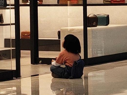 随手拍-萌娃撒娇