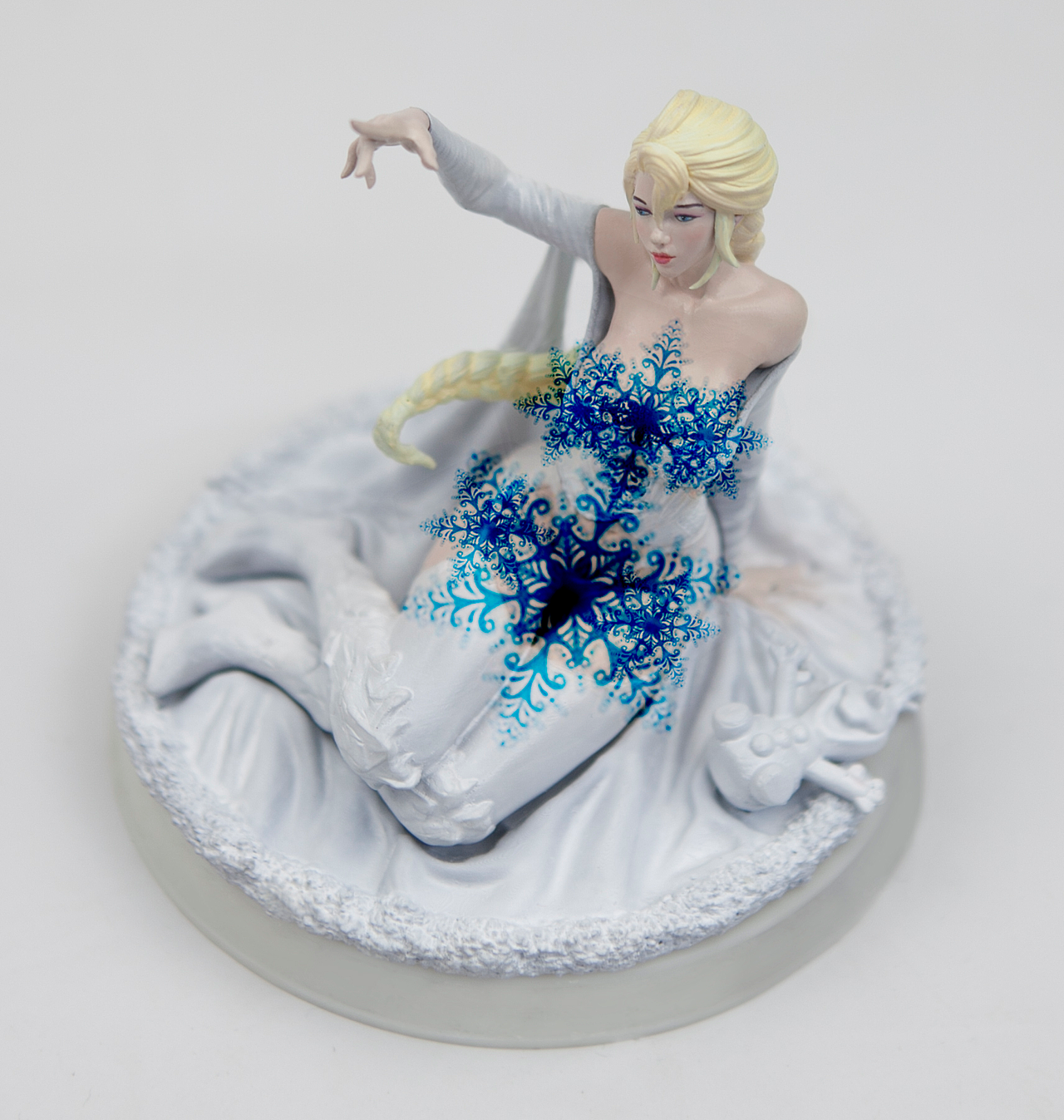 美胸玉肌的艾莎(elsa)《冰雪奇缘2》主角|手工艺|手办/模玩|三月雪婷