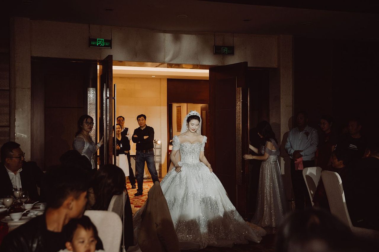 婚礼照片修图 婚礼订婚登记照片精修