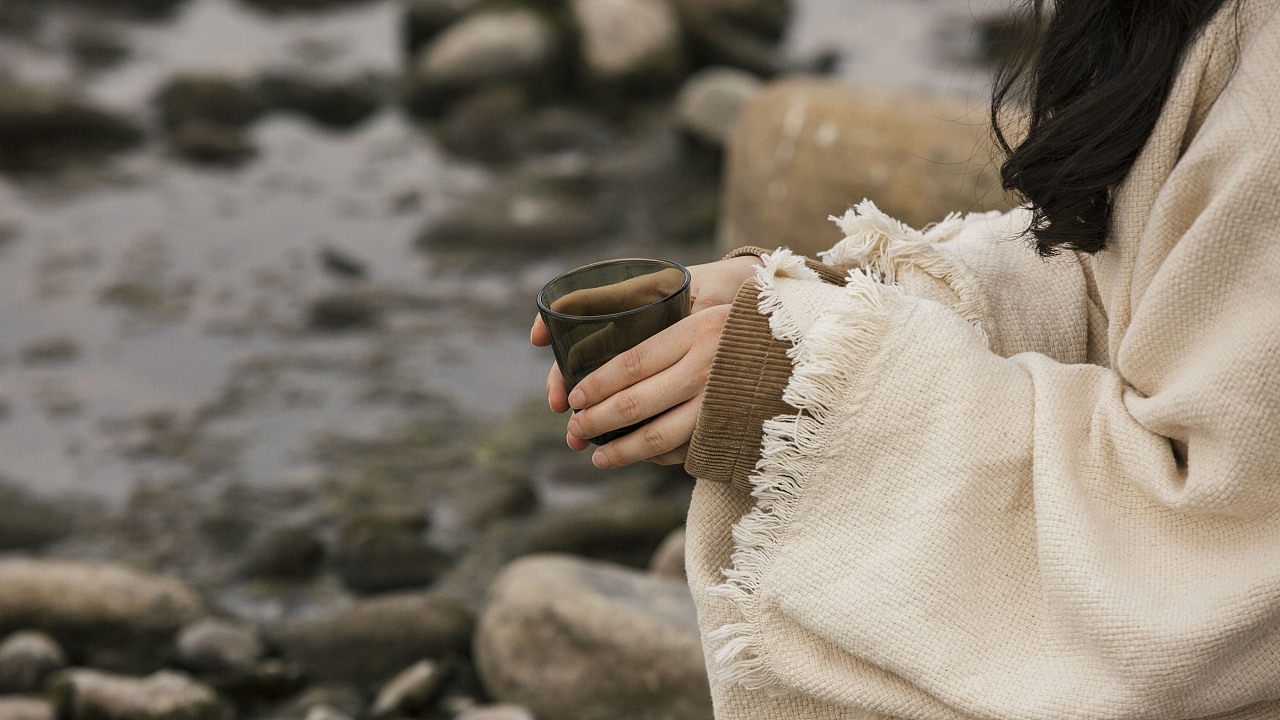 露营|篝火|溪边|生活的小惬意