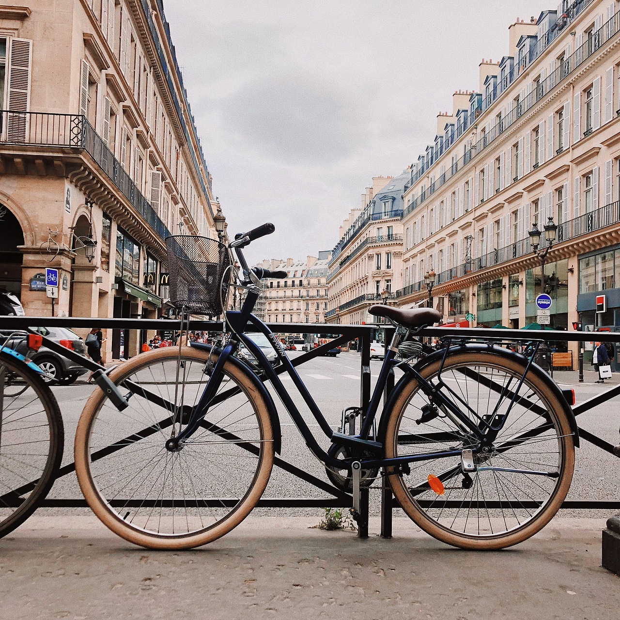 摄影 - 法国行 🇫🇷 / 展会 / 展馆 / 人文 / 法国（图ZMTg0NTIzMTc2） - 人文/纪实摄影 - 站酷设计师MrMaxlee原创素材 - 站酷ZCOOL