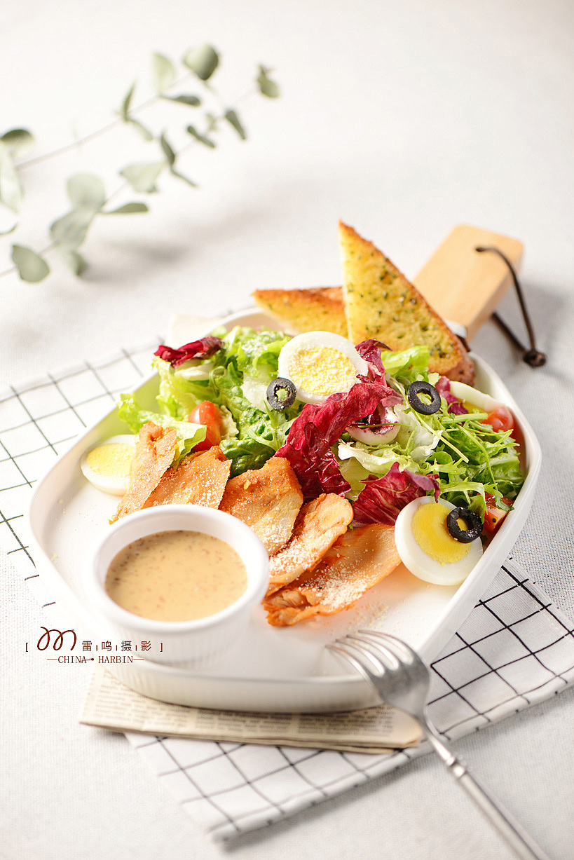 《西餐沙拉牛排披萨》 美食 产品 环境 哈尔滨雷鸣摄影（图ZMjQxODg4NjYw） - 产品摄影 - 站酷设计师雷鸣摄影原创素材 - 站酷ZCOOL