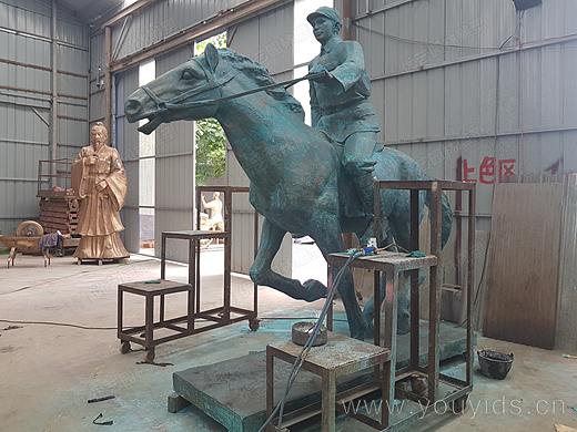 铜骑马将军雕塑