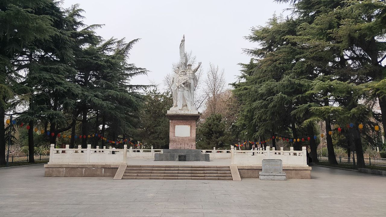 初春游丛台公园(一)