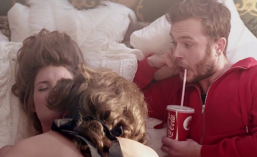 情到深处时被打扰,他们的内心有多崩溃?