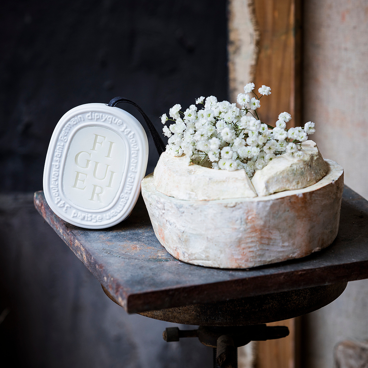 DIPTYQUE 四月新品限量香水拍摄设计-高奢品（图ZMjAyOTk4NjI4） - 电商 - 站酷设计师伍小云原创素材 - 站酷ZCOOL