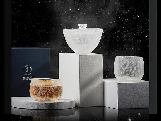 但赏琉璃杯，千里共婵娟