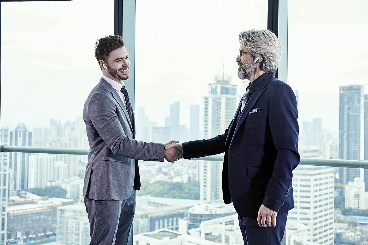 智能降噪双向识别AI翻译耳机