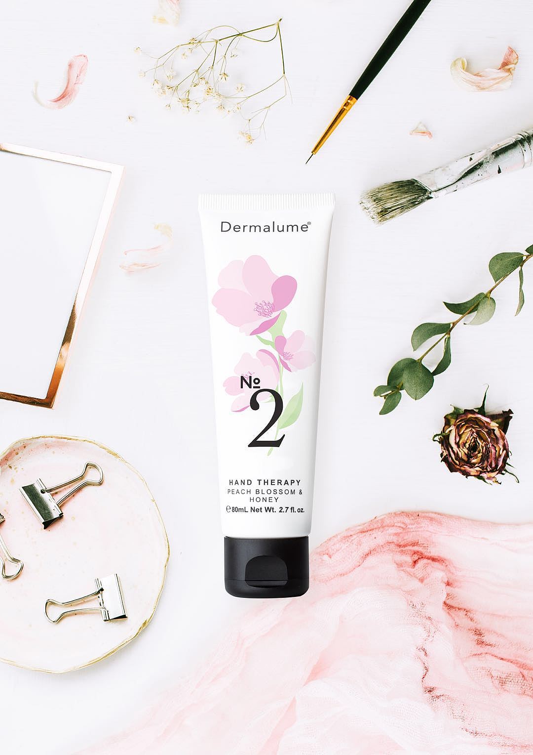 Dermalume黛美珑海报—小黄（澳洲香水手霜女王面膜）（图ZMTU5MDUzMDUy） - 品牌 - 站酷设计师宝咖咖原创素材 - 站酷ZCOOL