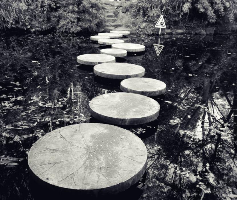 卻無名的個(gè)人主頁（背景預(yù)覽） - 主頁背景設(shè)置 - 站酷設(shè)計(jì)師卻無名原創(chuàng)素材 - 站酷ZCOOL