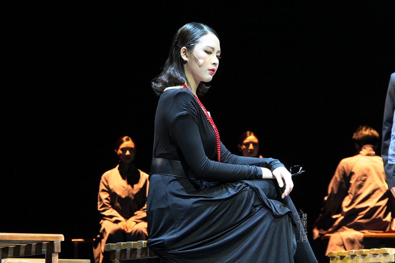 三号陪审员:陈欣雨 公司女老板