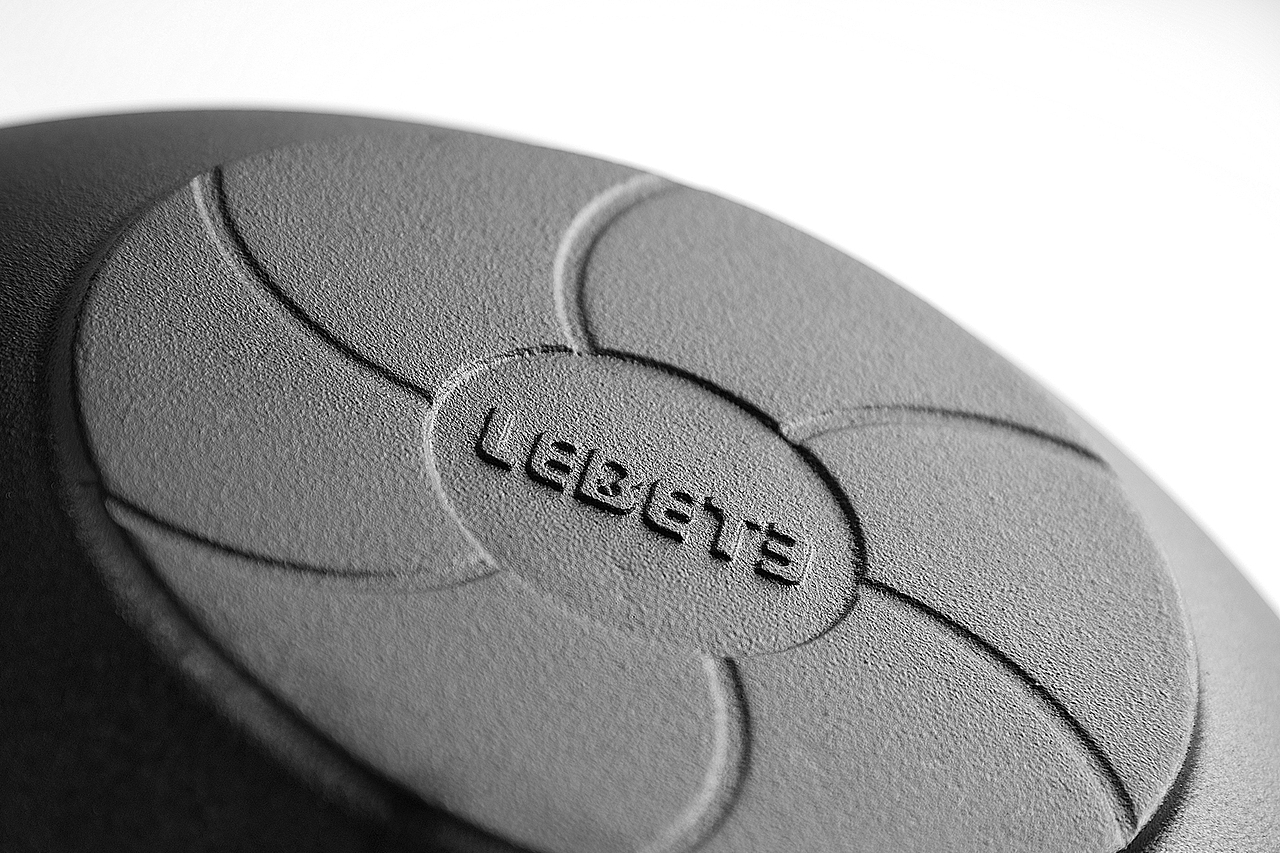 丽贝德铸铁锅白底拍摄（图ZOTA5MjM1NTI=） - 产品摄影 - 站酷设计师聚象影视传媒原创素材 - 站酷ZCOOL