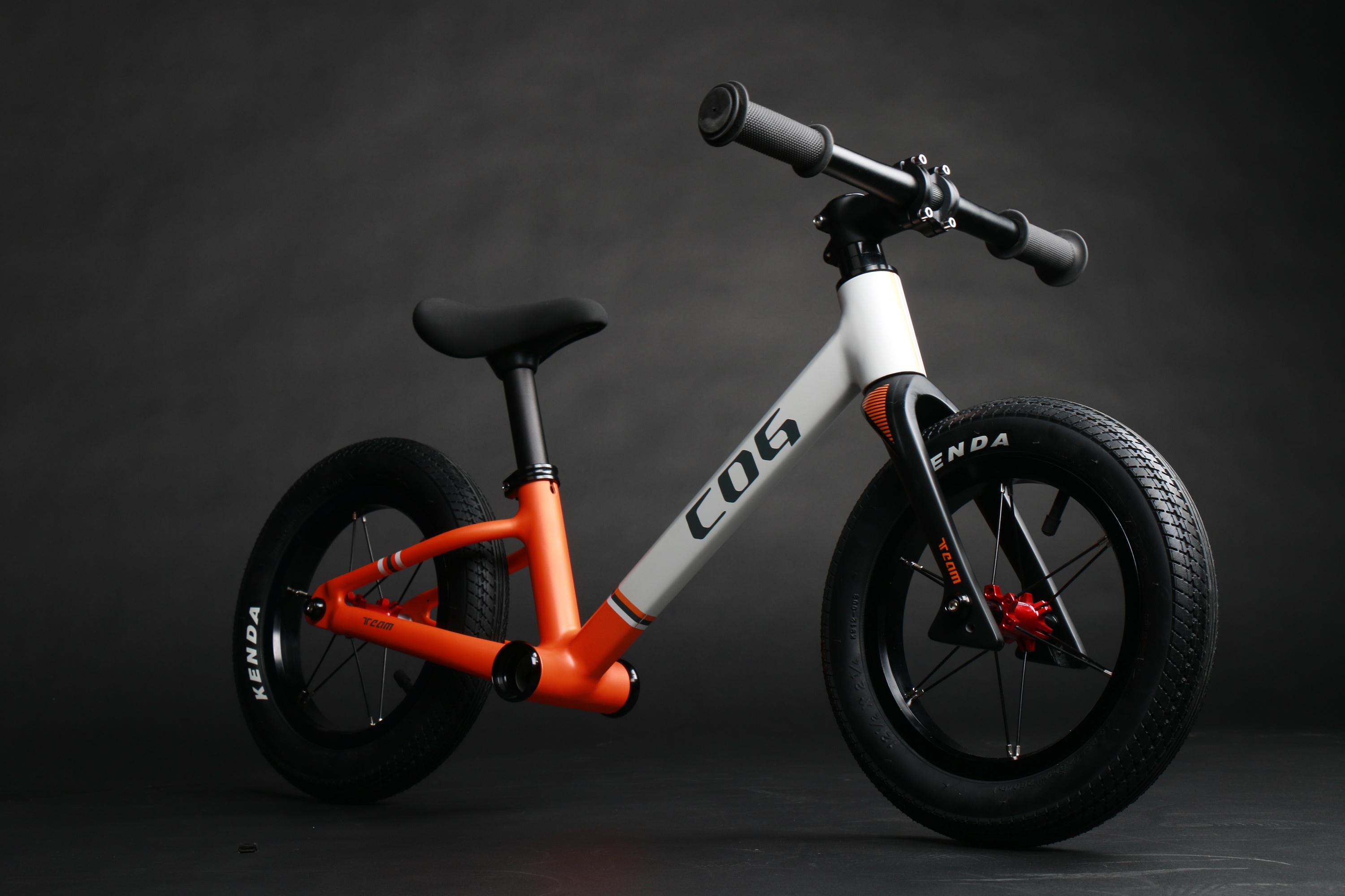 2019cogkids儿童滑步车新品发布