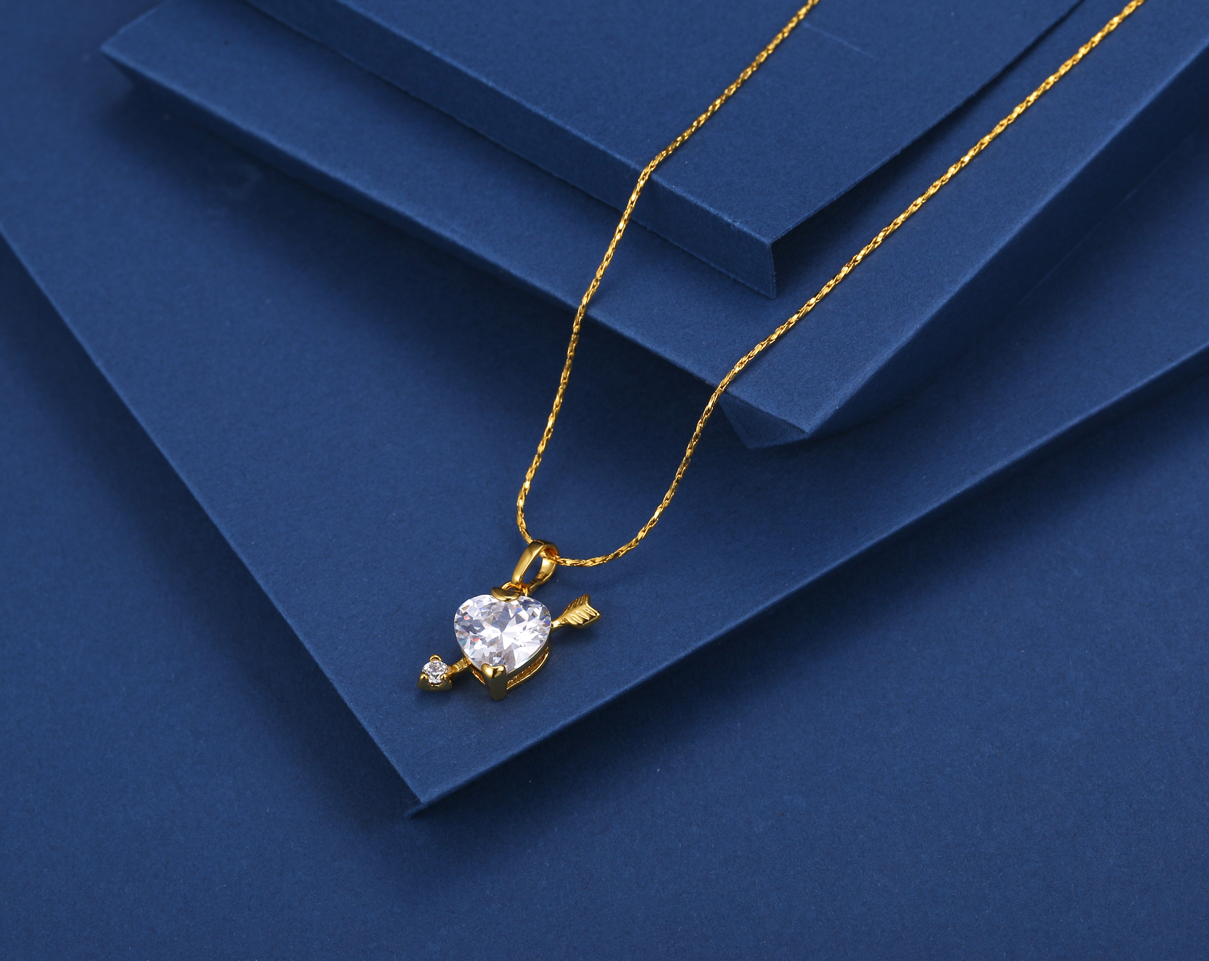亿电竞：珠宝品牌_世界十大珠宝品牌排行珠宝网国际奢华黄金珠宝首饰品牌排名