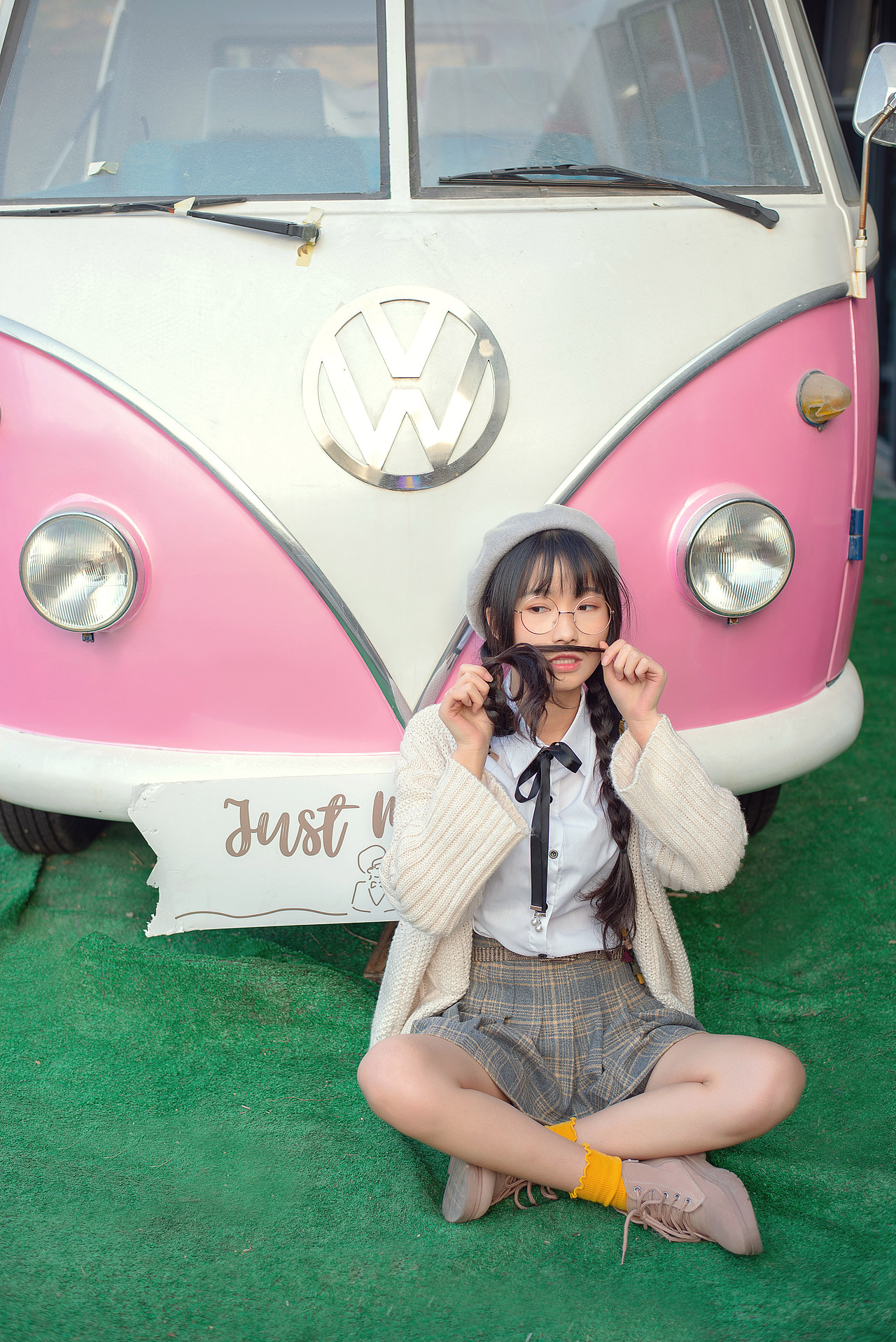 嘟嘟嘟,马上发车,没上车的乘客赶紧上车