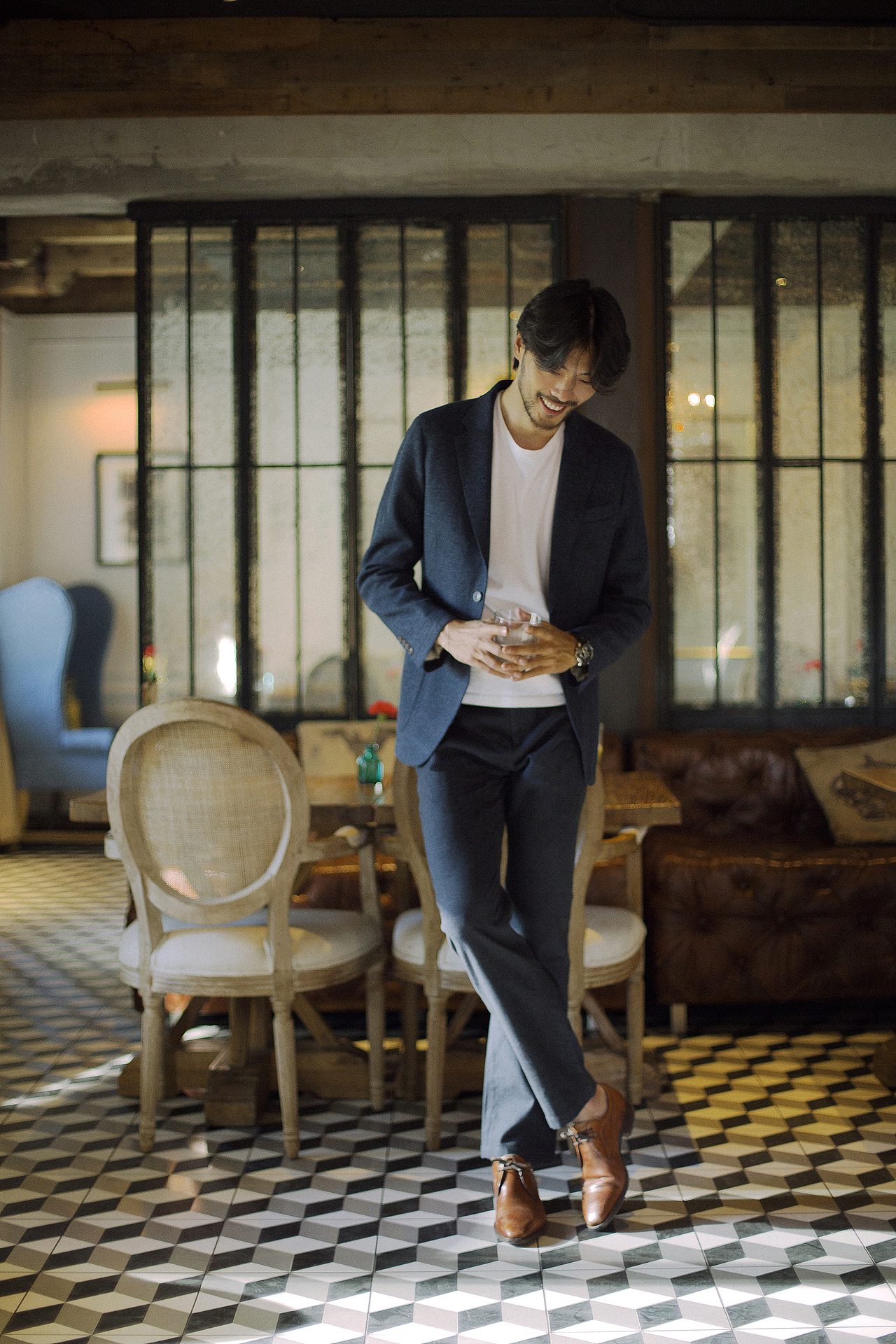 向内自省 向外行走