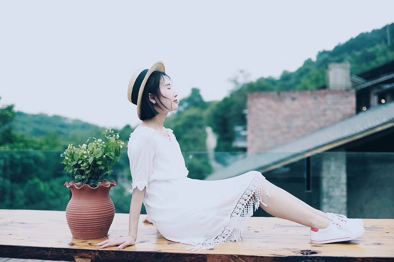 微单或手机拍的