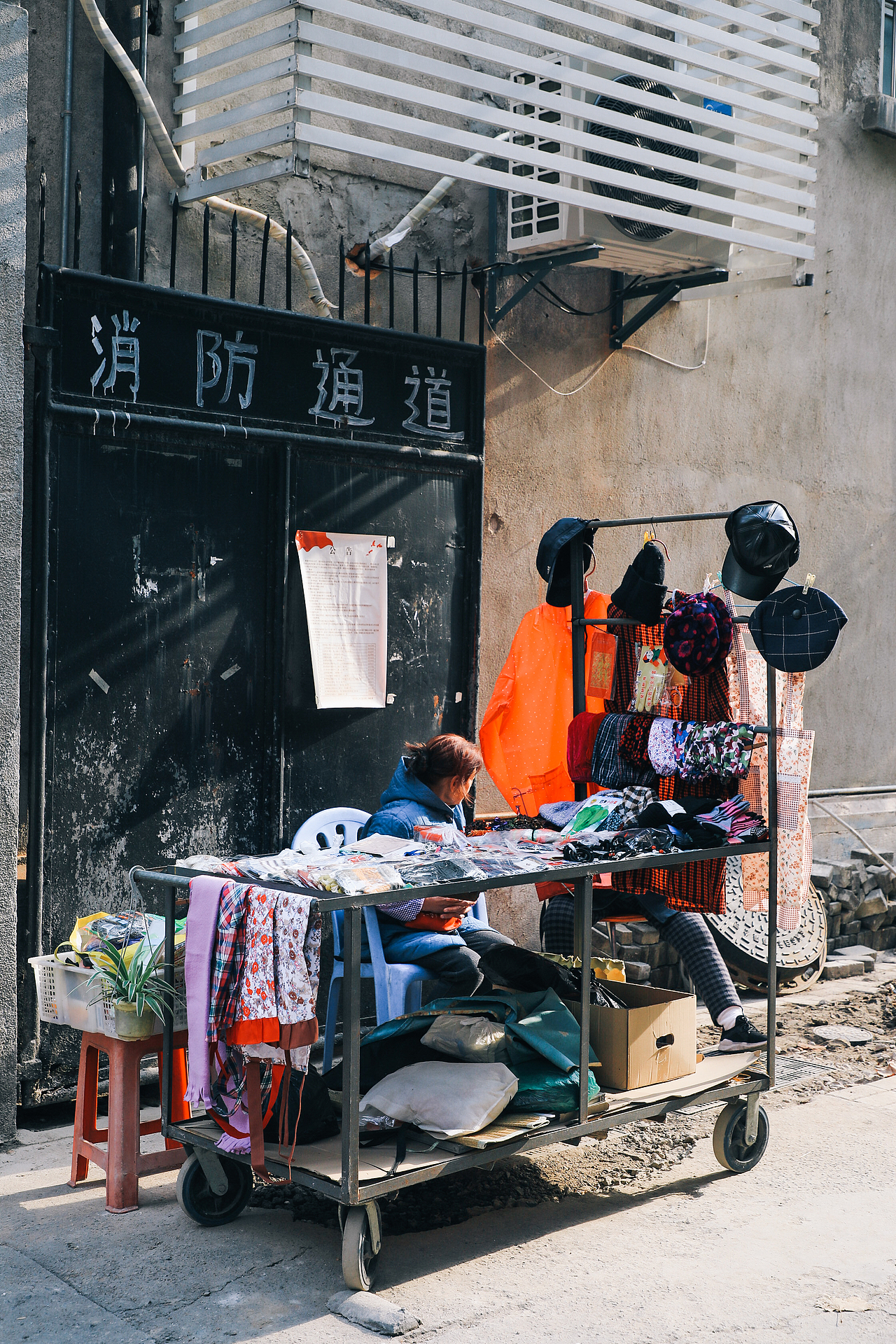 南京路的平凡一天