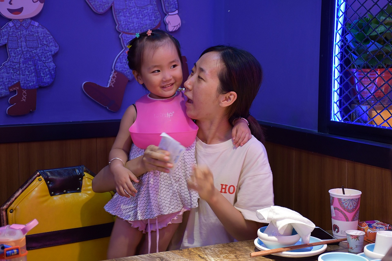 阿味大虾火锅连锁餐饮旗舰店实景拍摄 - 连锁加盟品牌