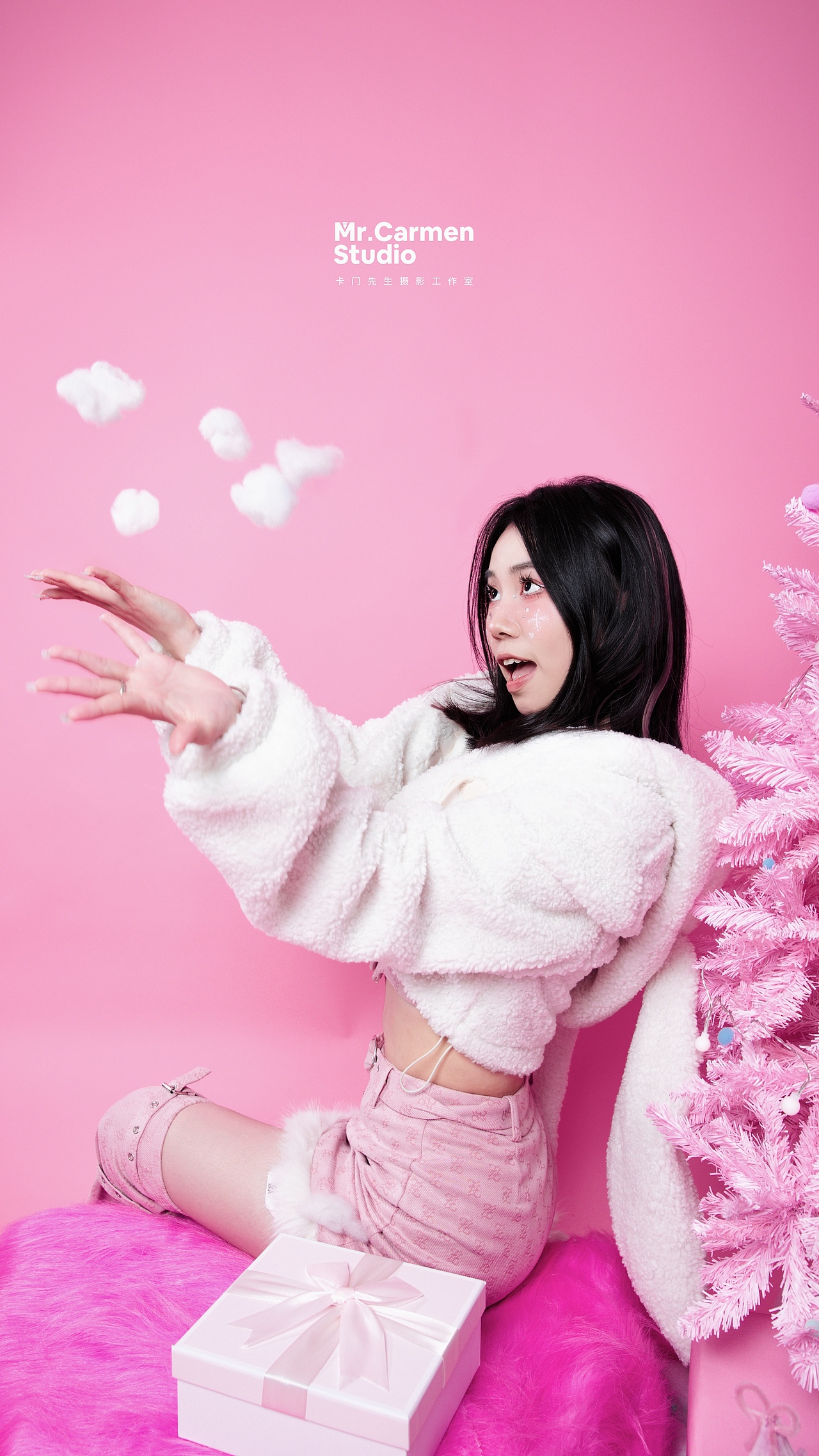 粉色系甜心少女圣诞写真