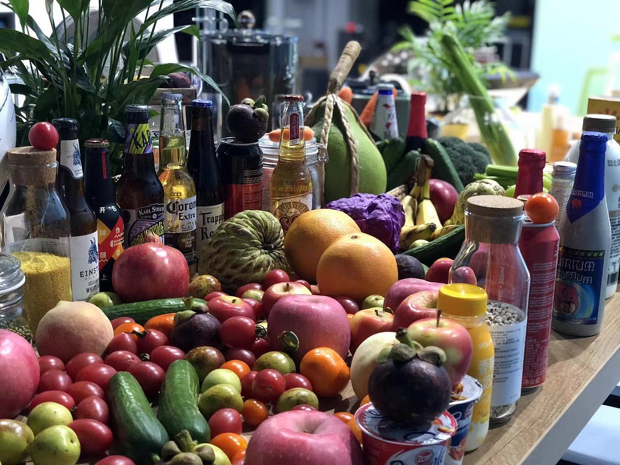 CIIE中国进博会创意短片(From新华网媒体创意工场)