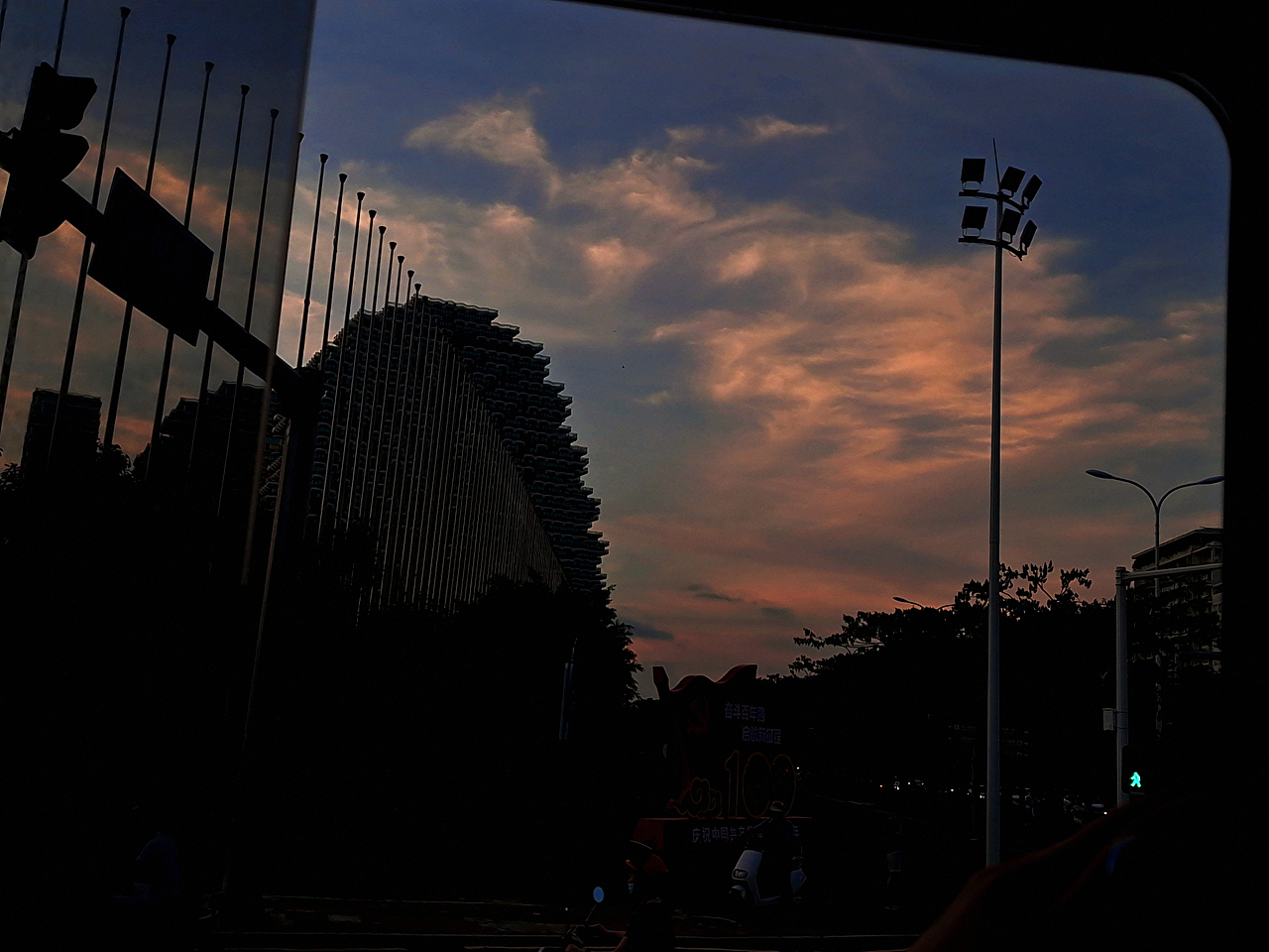 念念不忘 必有回响 这是电影里的桥段