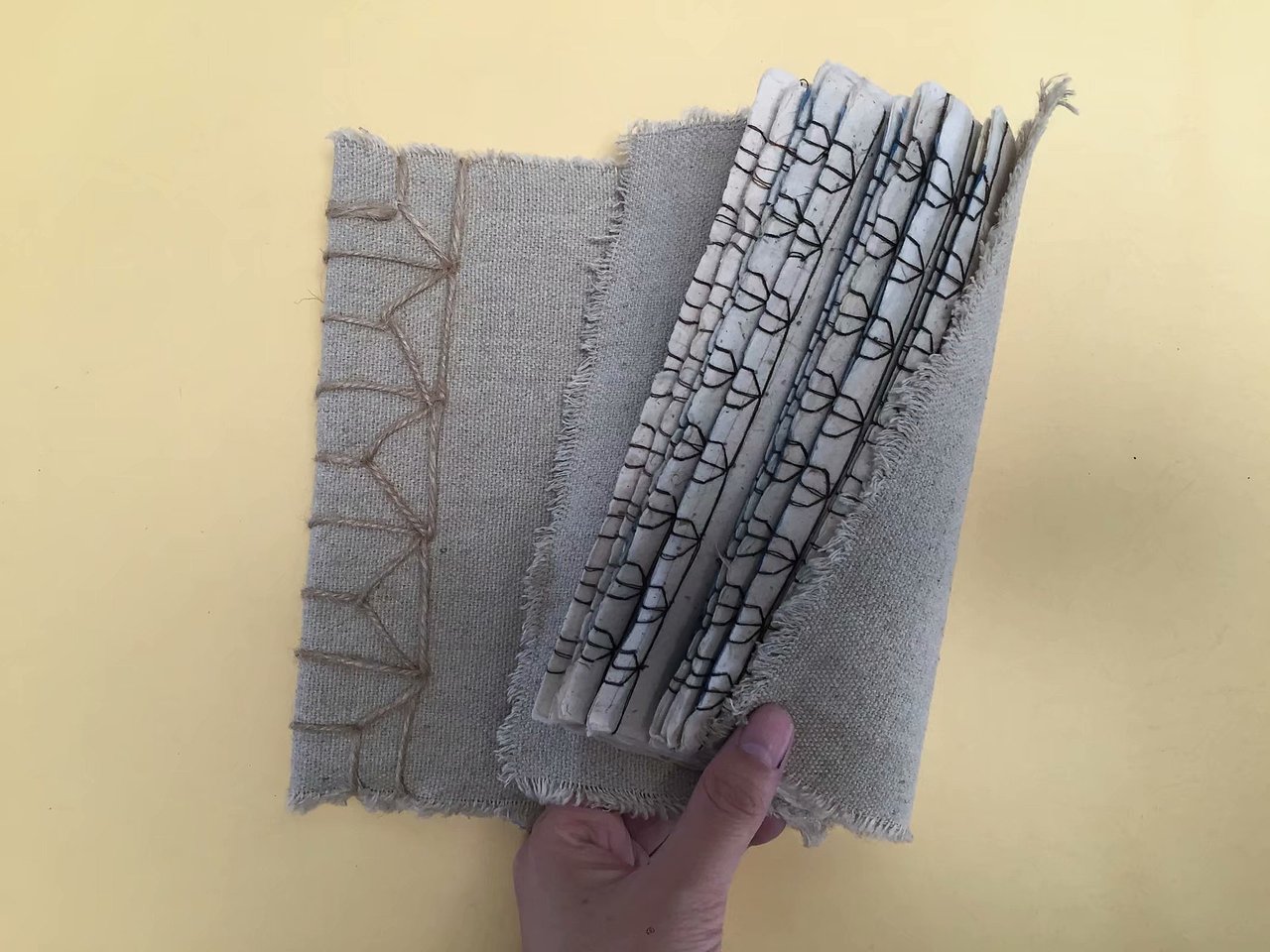 手工书 —《杭州行》（图ZMTY2MTQ3MzAw） - 其他手工艺 - 站酷设计师让秀秀飞就是我啊原创素材 - 站酷ZCOOL