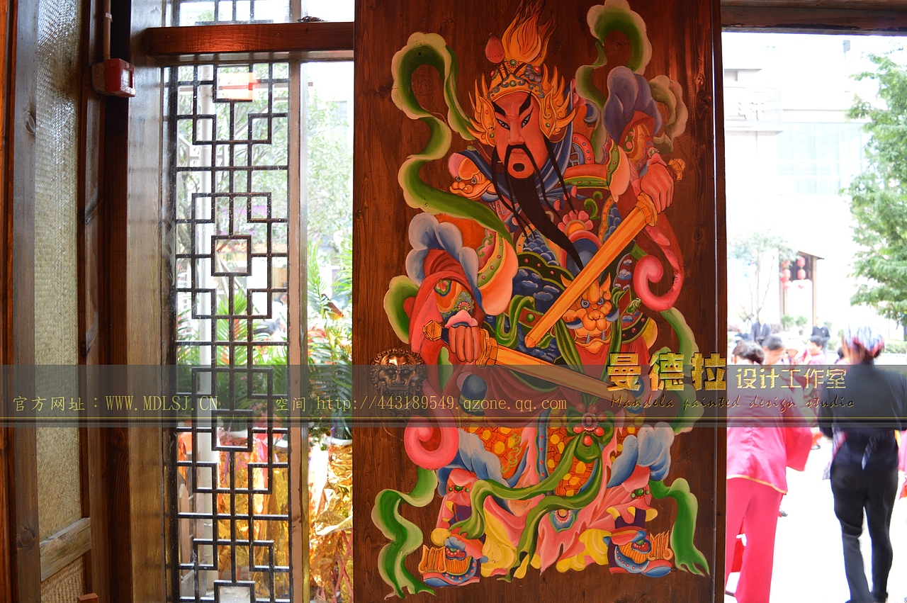 宽度火锅店的门神绘画 曼德拉手绘墙主题设计 门头设计