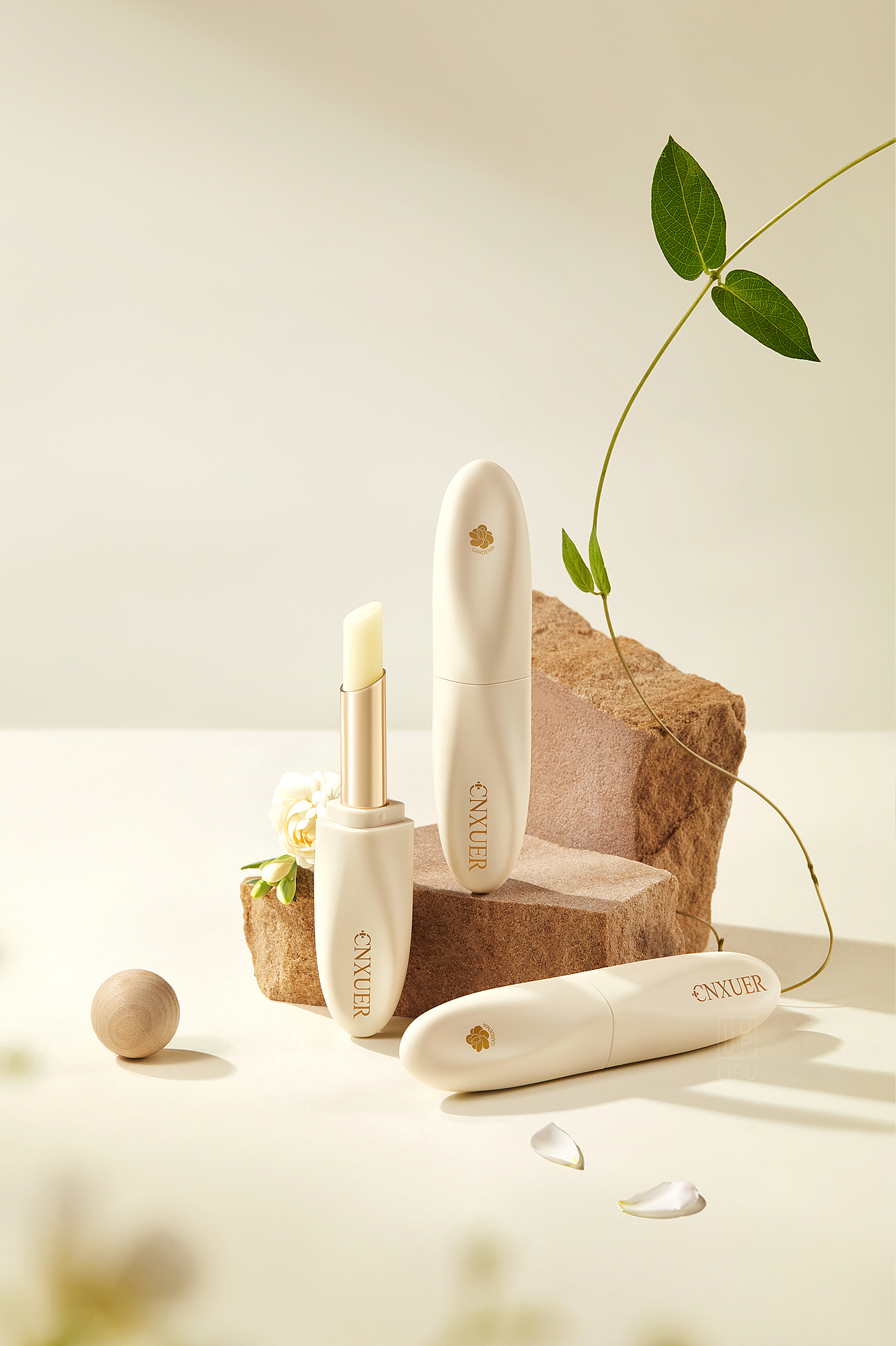 一支唇膏和她动人的故事 | 修图日常（图ZMzU5MjAyMDAw） - 修图/后期 - 站酷设计师李朴LIPU原创素材 - 站酷ZCOOL