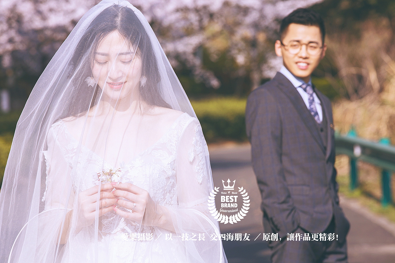 爱乐摄影原创婚纱作品——《花舞满天》