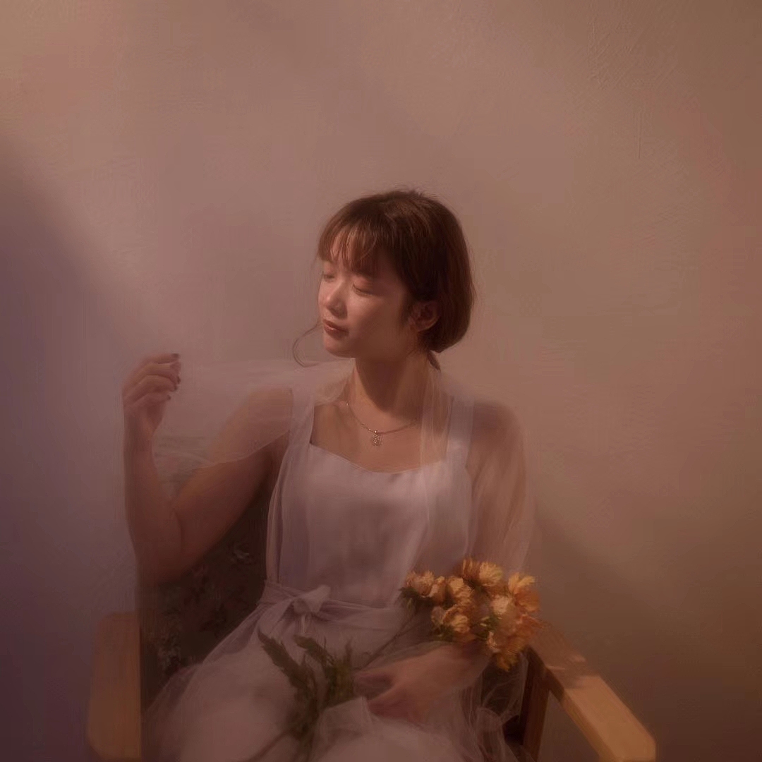 紫红色的少女梦境