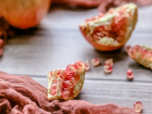 去年复今年，存图何其多4石榴