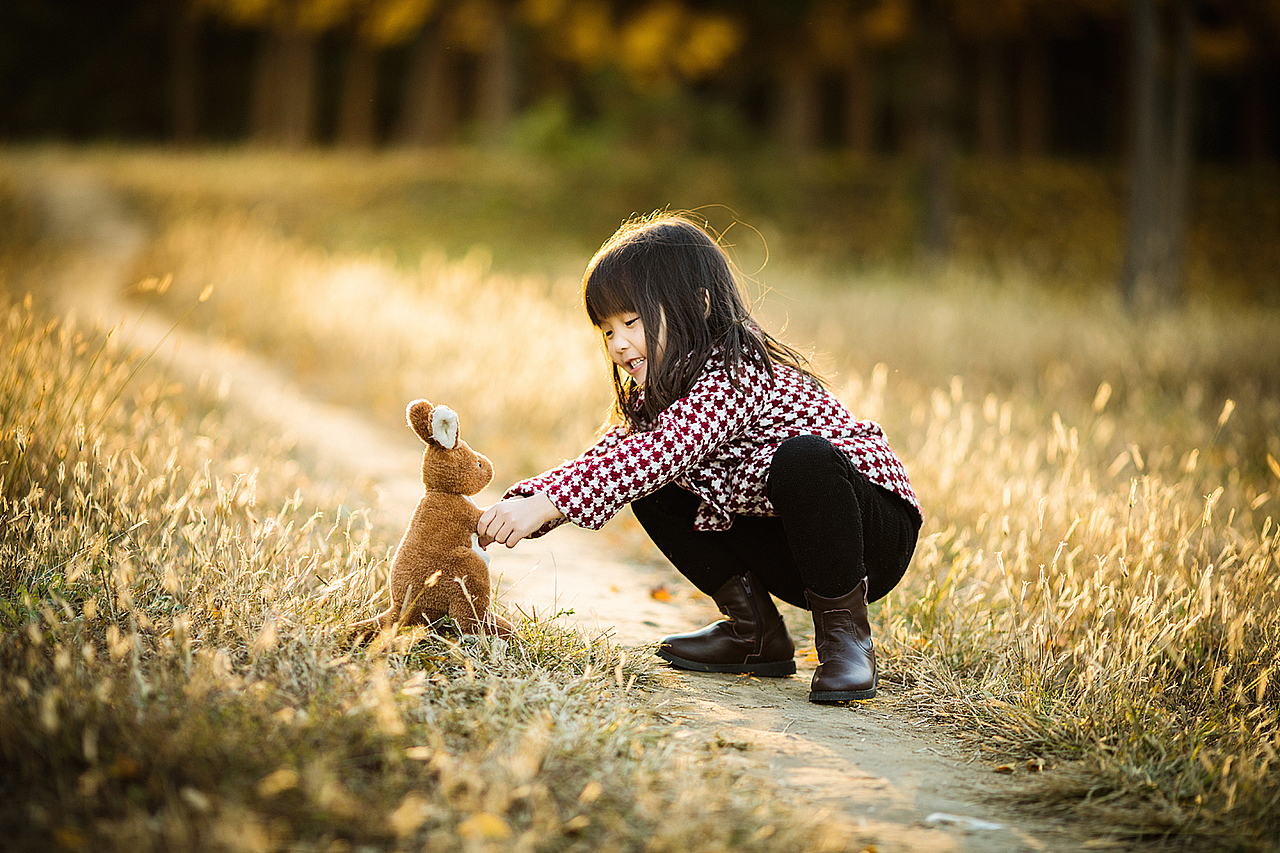 小七玥和她的小伙伴（图ZMTAwNDQ2NDky） - 人像摄影 - 站酷设计师zimo子漠原创素材 - 站酷ZCOOL