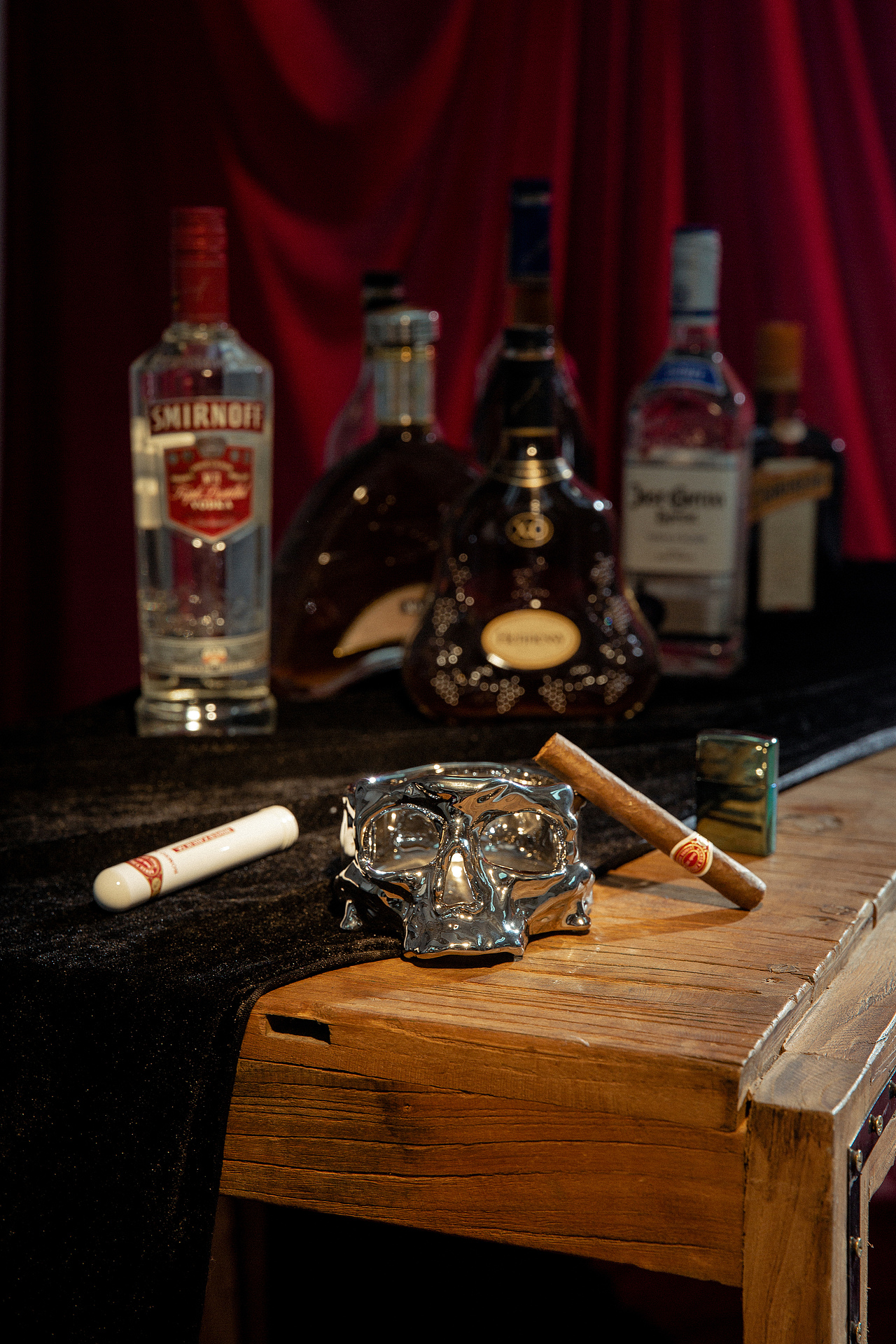 【SKULL】骷髅 暗黑系1300°电镀金属色陶瓷烟灰缸摆件