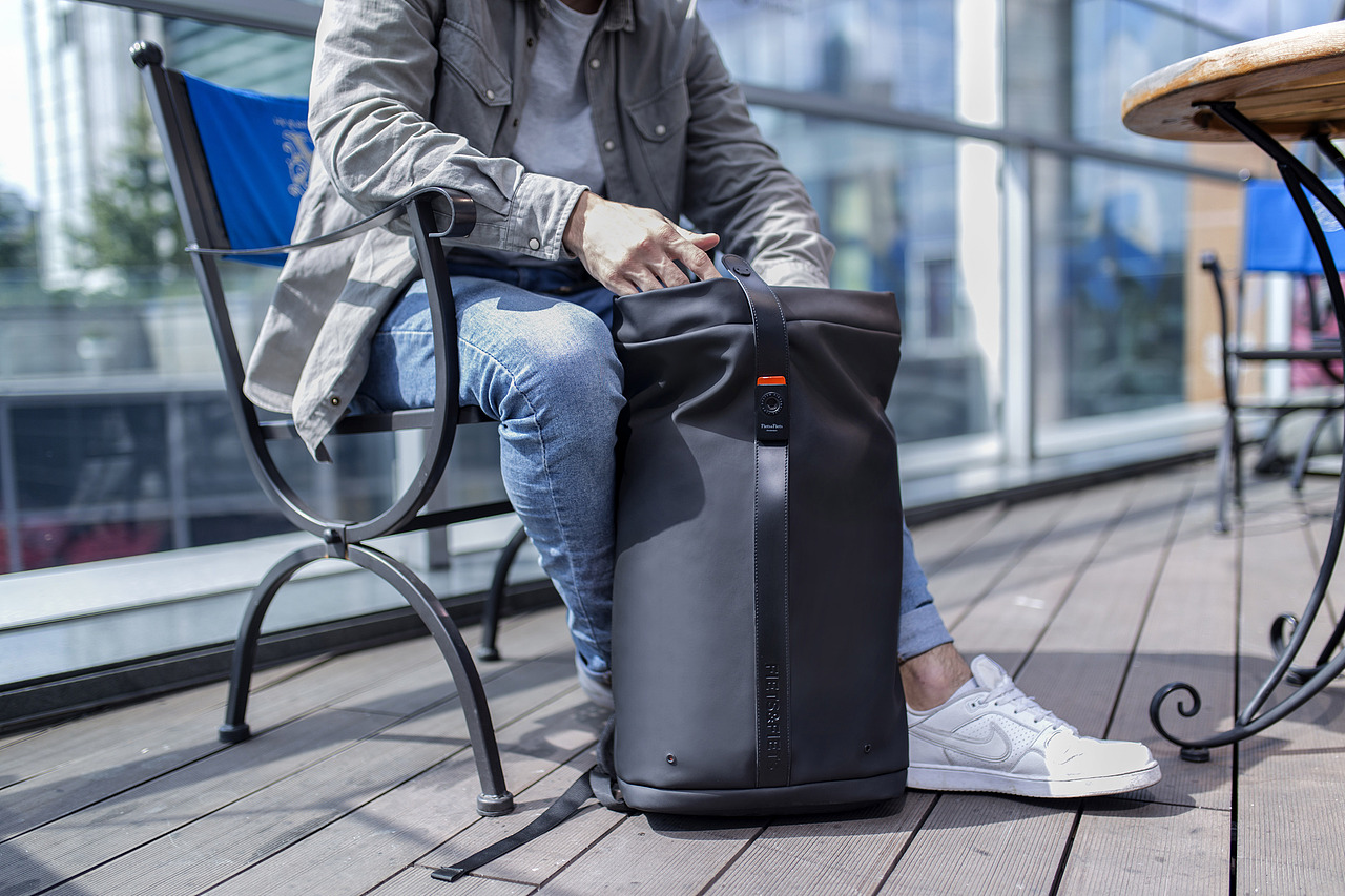 XDDESIGN品牌背包产品外拍图（图ZMTg0OTUyODYw） - 产品摄影 - 站酷设计师微胖凹凸曼原创素材 - 站酷ZCOOL