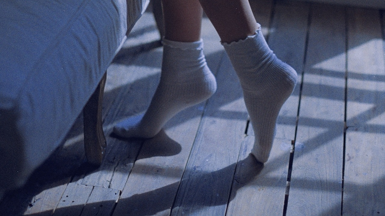 静谧蓝（图ZMTU0MTk5NzI4） - 人像摄影 - 站酷设计师徐咸鱼原创素材 - 站酷ZCOOL