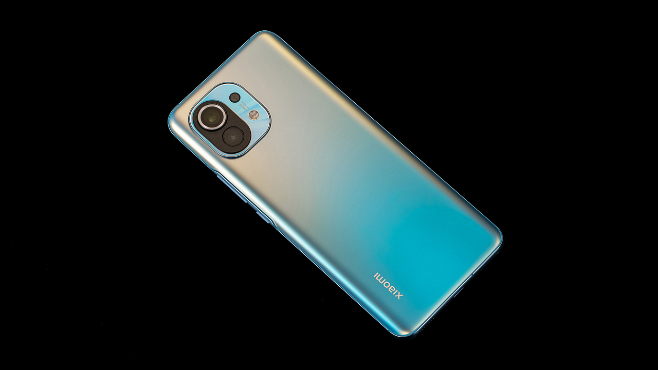 小米11蓝色静物拍摄