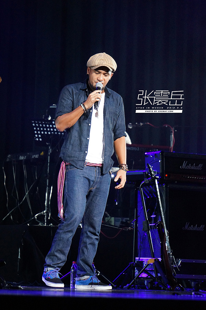 张震岳武汉演唱会 AYUE IN WUHAN（图ZNjgxOTczNg==） - 人像摄影 - 站酷设计师树多村光原创素材 - 站酷ZCOOL