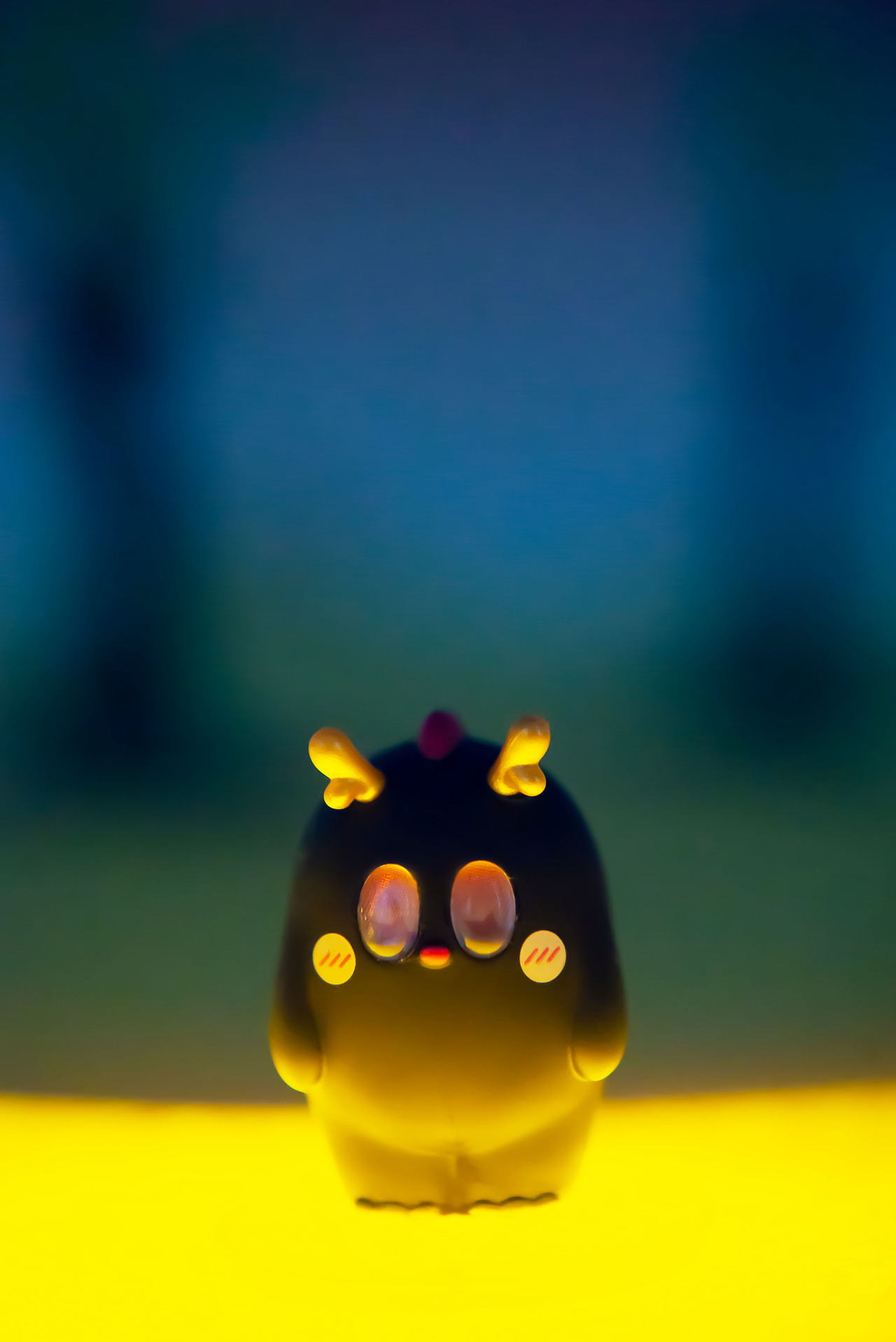 一个坏坏的样子,实际上真实的自己是一个天真善良渴望被关爱的小孩子