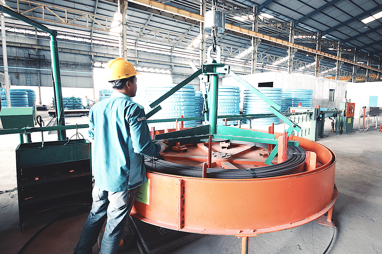 印尼钢铁大工厂拍摄