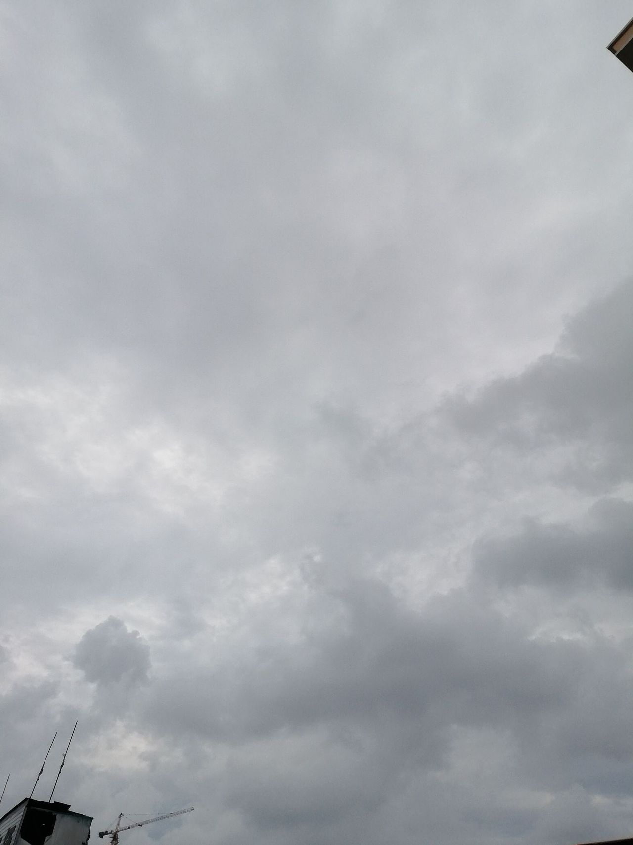 黑云压城和雨后天晴