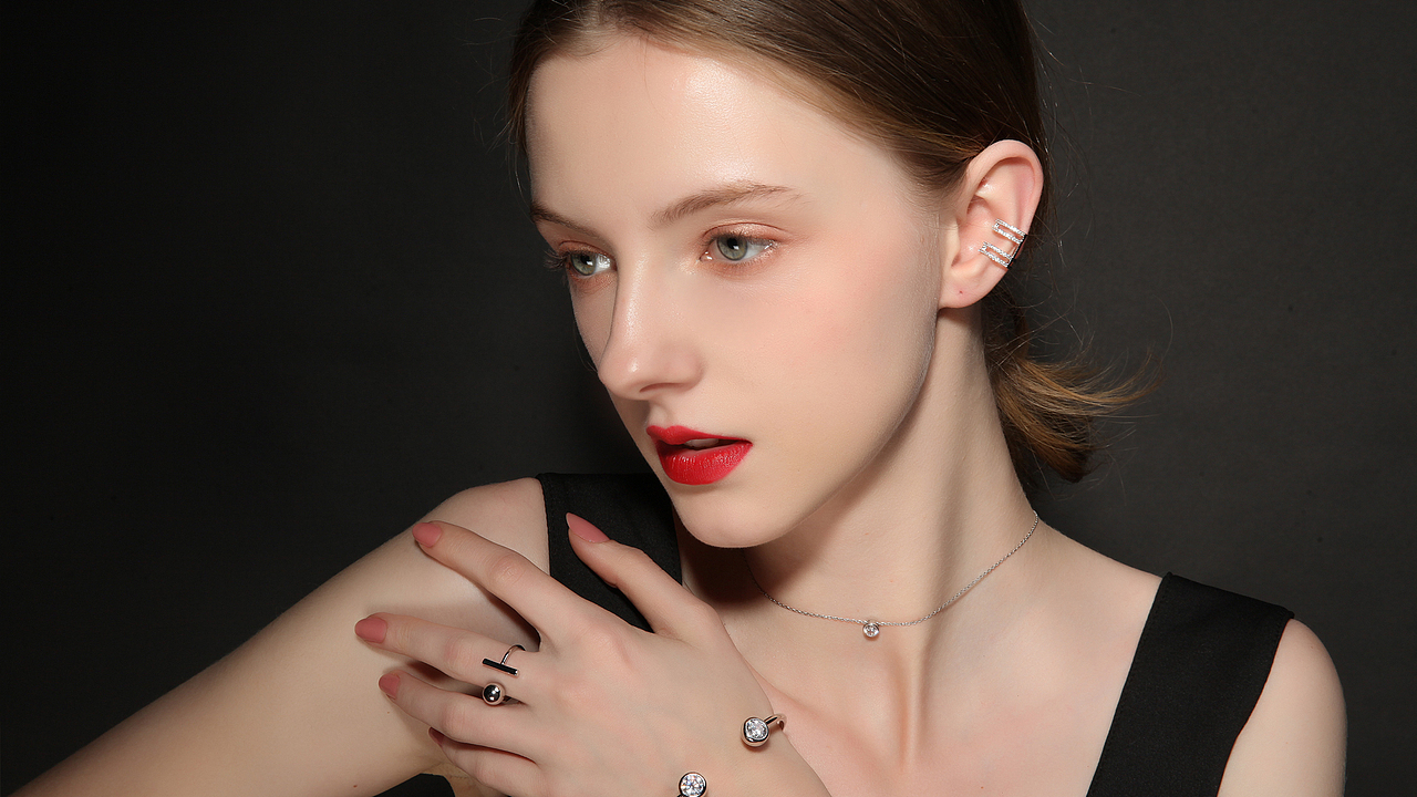 饰品拍照美女模特图承接设计-第二期拖更（图ZMTAwNjI2MjQw） - 人像摄影 - 站酷设计师顽物不是艺术丶原创素材 - 站酷ZCOOL