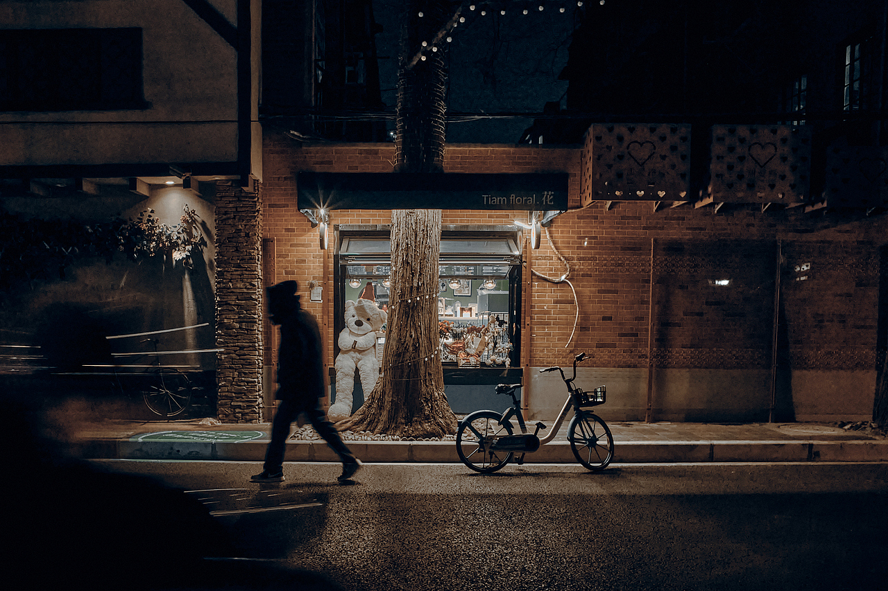 甜爱路多伦路扫街夜景一组