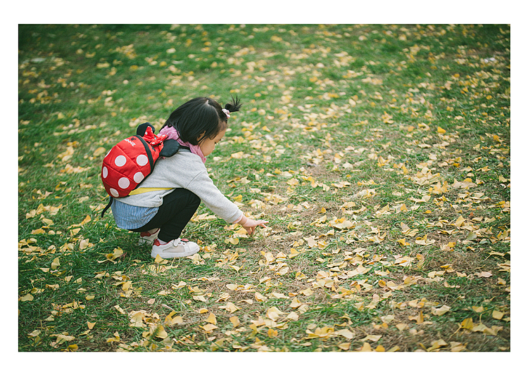儿童摄影秋冬外景（沈阳）（图ZMTM1NjIyOTIw） - 人像摄影 - 站酷设计师家麟的画原创素材 - 站酷ZCOOL