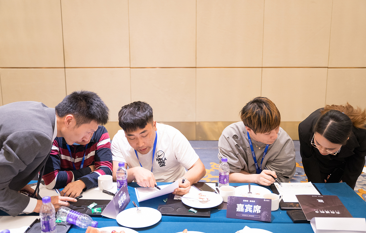 活动拍摄丨支付宝大白返利卡（图ZMjcwNTYzNzcy） - 其他摄影 - 站酷设计师Deceiter原创素材 - 站酷ZCOOL