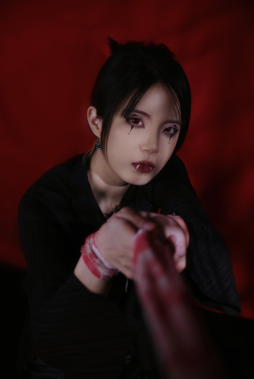 血瞳（图ZMzIwODkxMTg4） - 人像摄影 - 站酷设计师毛怪wow原创素材 - 站酷ZCOOL