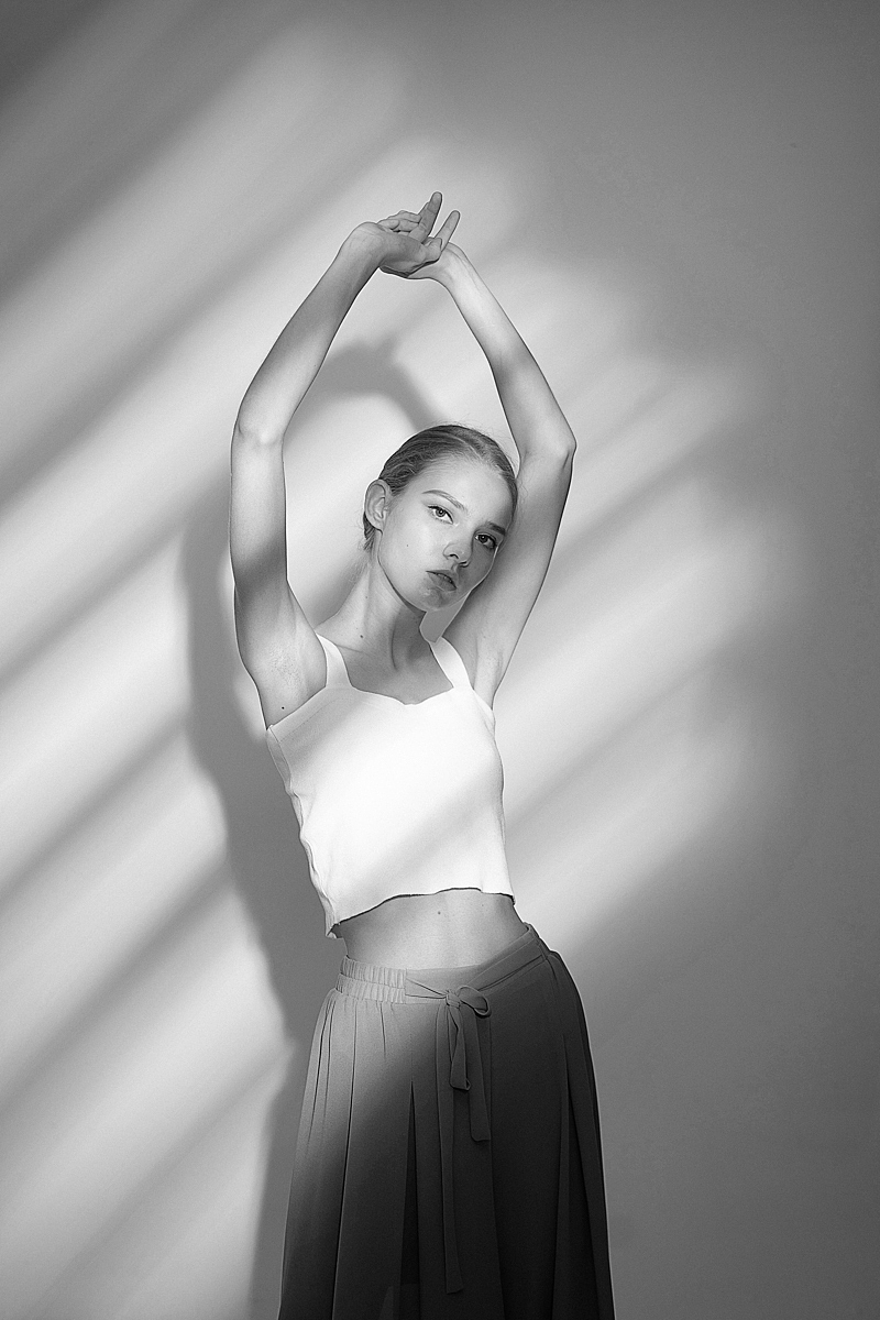 云月有殊,光影无别。摄影师——草坪（图ZMTg4MDYxNDM2） - 人像摄影 - 站酷设计师摄影师草坪原创素材 - 站酷ZCOOL